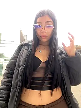 Maddy Piink online show from 21, 12, 2025