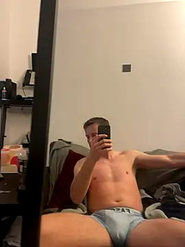 Snapshot of AndyArno2533 chatting on 14, 9, 2025 AndyArno2533 online show from 14, 9, 2025