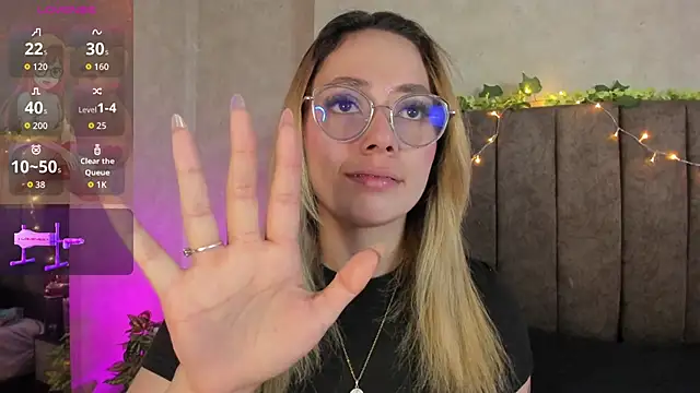 LanaMills  online show from 3, 3, 2026