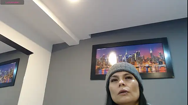 Snapshot of CharlotteCottin chatting on 19, 6, 2026 CharlotteCottin online show from 19, 6, 2026