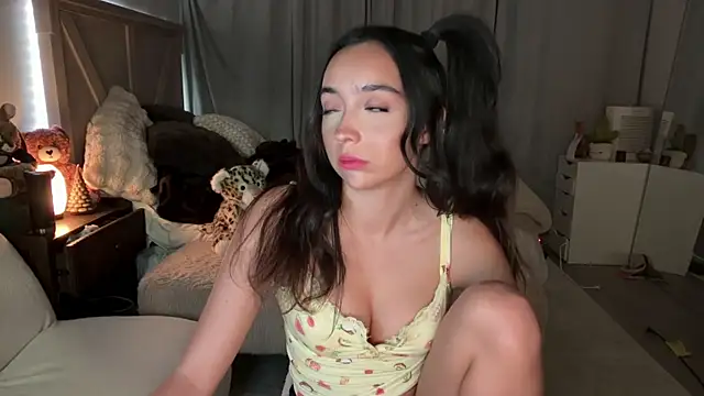 emmyfawn online show from 11, 5, 2026