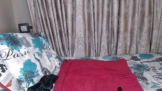 Snapshot of Lunalee chatting on 25, 3, 2026 Lunalee online show from 25, 3, 2026