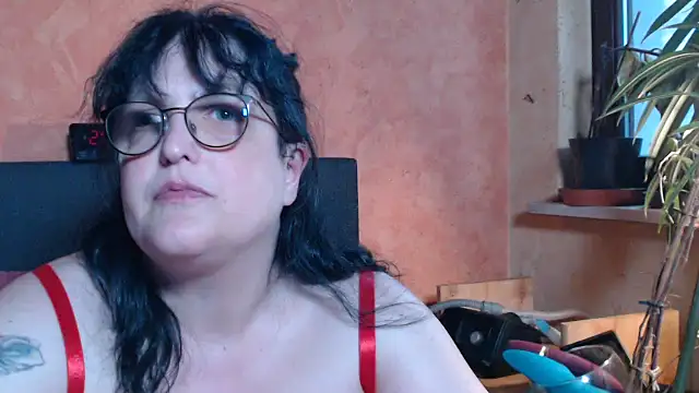ladyfrombonn online show from 15, 5, 2026