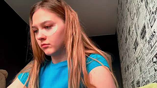 Snapshot of Smoke_mama chatting on 4, 10, 2025 Smoke mama online show from 4, 10, 2025