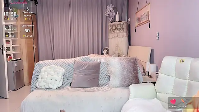 Y2Luvk online show from 13, 10, 2025