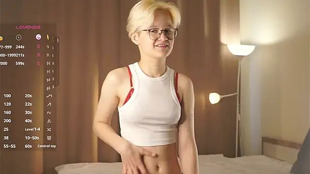 Snapshot of MargertDoyen chatting on 13, 9, 2025 MargertDoyen online show from 13, 9, 2025