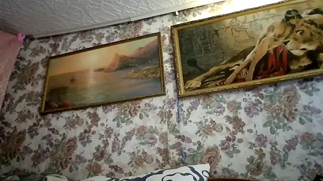 Snapshot of LustyyX chatting on 12, 10, 2025 LustyyX online show from 12, 10, 2025