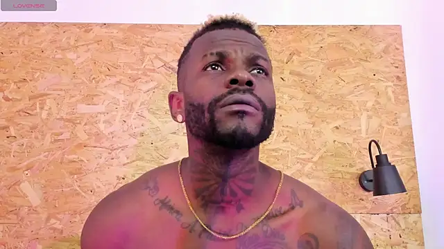 santiblack7 online show from 16, 10, 2025