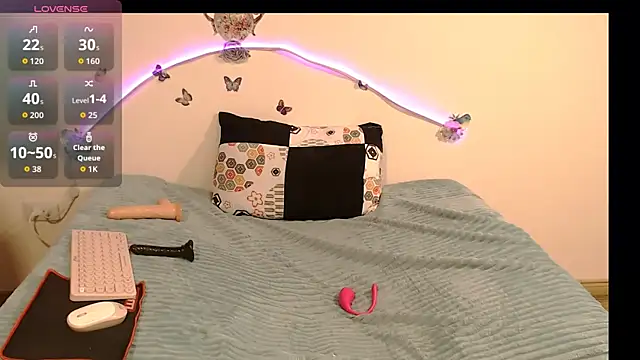 angelyxs online show from 13, 9, 2025