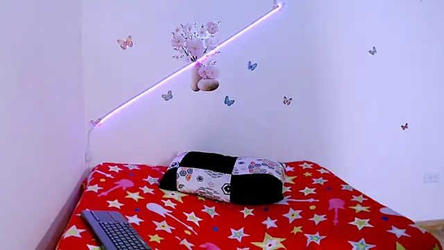 angelyxs online show from 15, 10, 2025