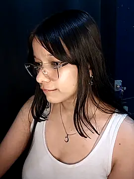 Iwarii online show from 1, 2, 2026