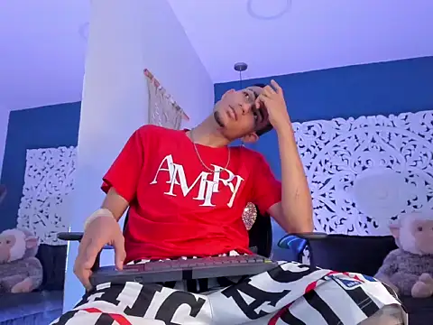 Adonis WB online show from 30, 9, 2025