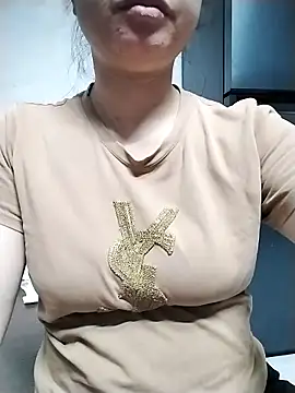 Mie rose online show from 14, 4, 2026