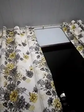 Snapshot of CadencedMimesis chatting on 6, 11, 2025 CadencedMimesis online show from 6, 11, 2025