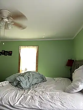 Snapshot of Tlynn chatting on 13, 9, 2025 Tlynn online show from 13, 9, 2025