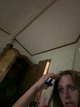 Snapshot of Tlynn chatting on 14, 9, 2025 Tlynn online show from 14, 9, 2025