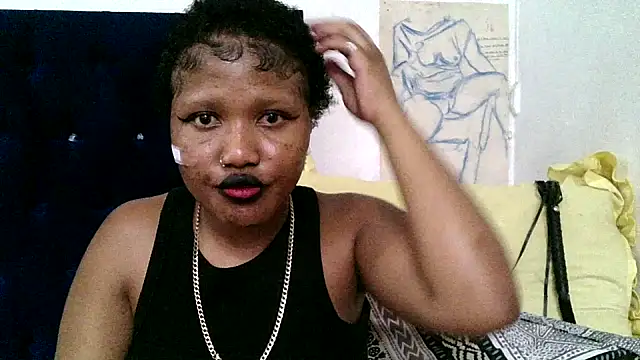 BUNNYCHOWX28 online show from 20, 4, 2026