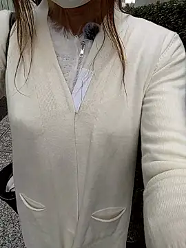 pink-mai online show from 20, 12, 2025