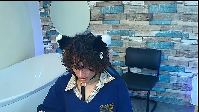 Snapshot of Chipi_tay chatting on 2, 2, 2026 Chipi tay online show from 2, 2, 2026