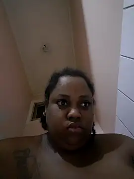 Snapshot of Karamelsaus chatting on 27, 10, 2025 Karamelsaus online show from 27, 10, 2025
