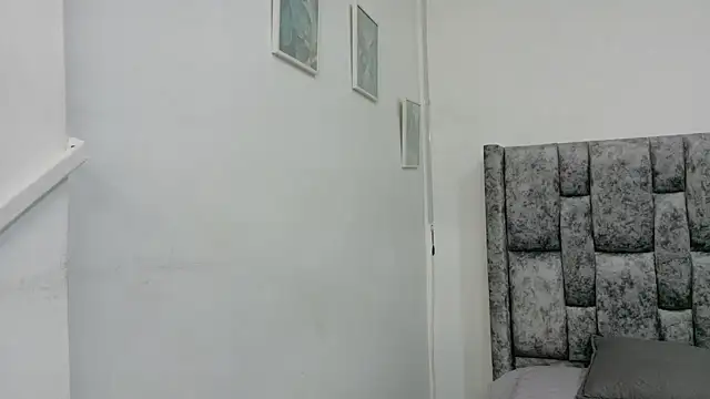 Lizbeth Rouse online show from 26, 11, 2025