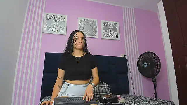 Horny firecouple online show from 15, 9, 2025