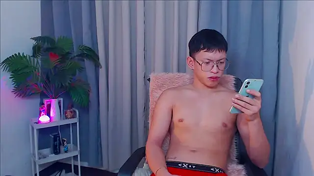 pinkcock froi2305 online show from 21, 9, 2025