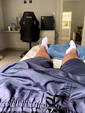 Snapshot of Novinho16cmz chatting on 10, 10, 2025 Novinho16cmz online show from 10, 10, 2025