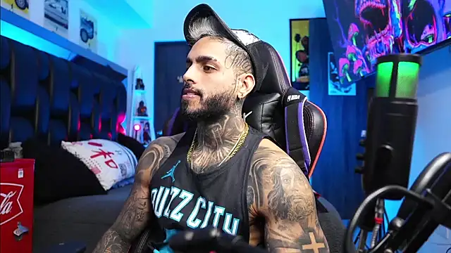 logan hugh8 online show from 23, 2, 2026