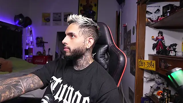 logan hugh8 online show from 9, 4, 2026