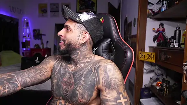 logan hugh8 online show from 23, 4, 2026