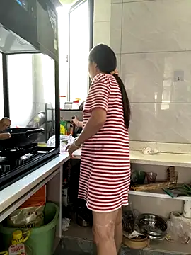 Snapshot of coco-o chatting on 1, 10, 2025 coco-o online show from 1, 10, 2025