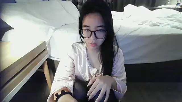 luluya1314 online show from 25, 10, 2025