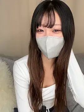 Snapshot of emiiiii1001 chatting on 21, 11, 2025 emiiiii1001 online show from 21, 11, 2025