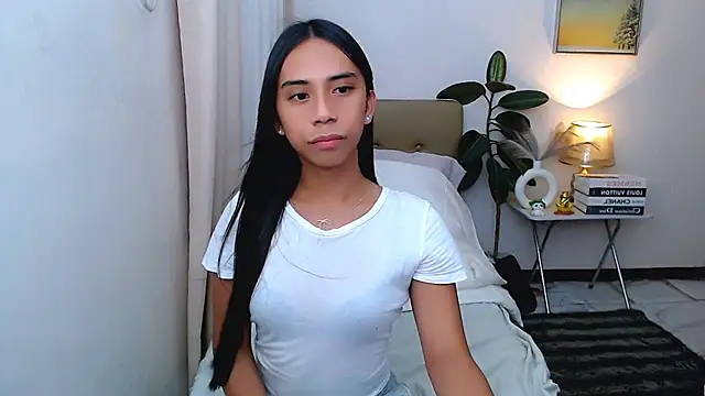 scarlet smith7 online show from 4, 6, 2026