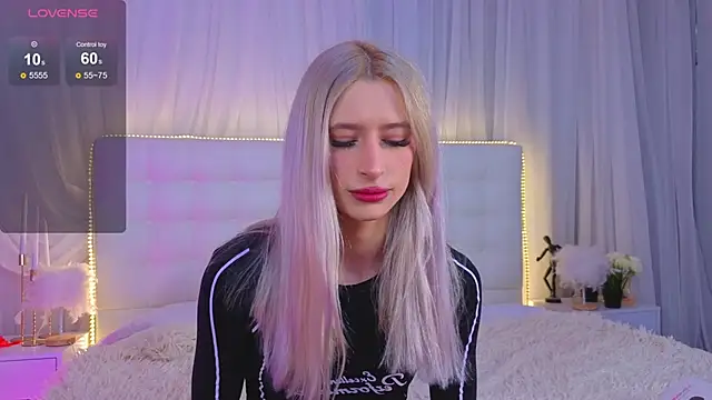 Monica Leen online show from 1, 3, 2026