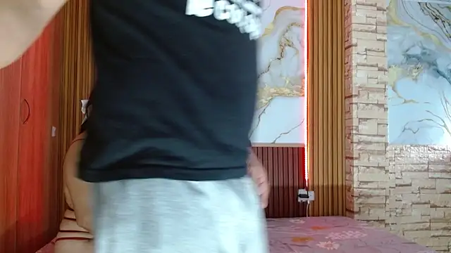 mollyandsam303av online show from 11, 2, 2026