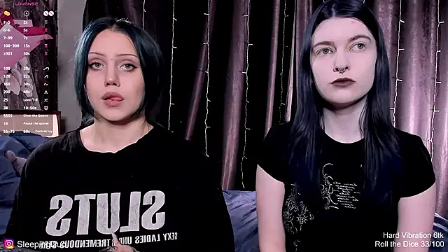 Snapshot of Threesomebabes chatting on 28, 2, 2026 Threesomebabes online show from 28, 2, 2026