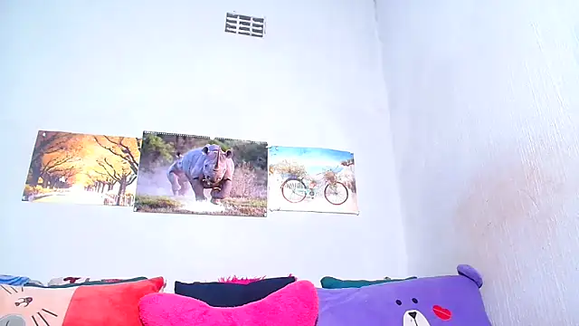 LoloQueen5 online show from 6, 11, 2025