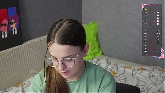 Violetwin online show from 22, 2, 2026