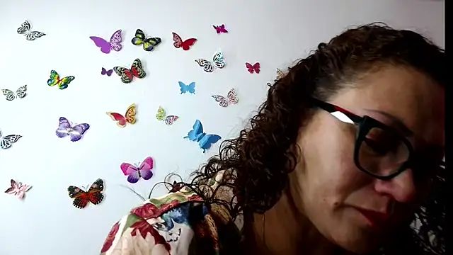 Snapshot of TifanyQueen_ chatting on 8, 9, 2025 TifanyQueen  online show from 8, 9, 2025