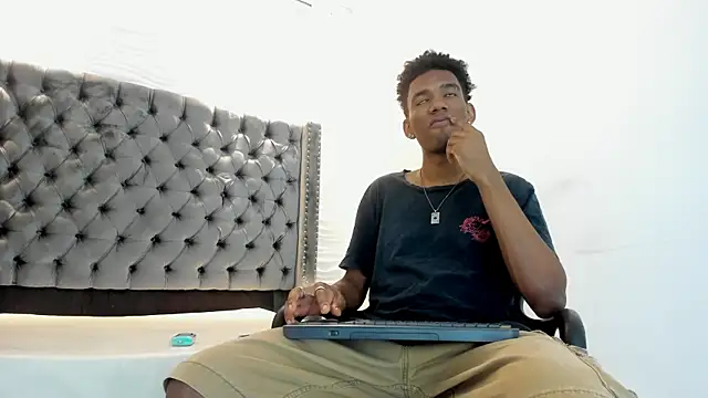 nero reyd online show from 9, 10, 2025