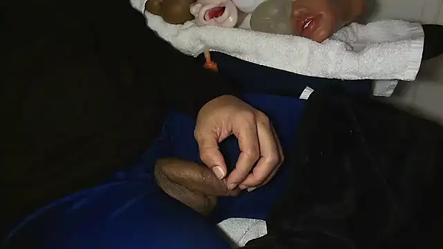 GRiZZLYBONE online show from 11, 2, 2026