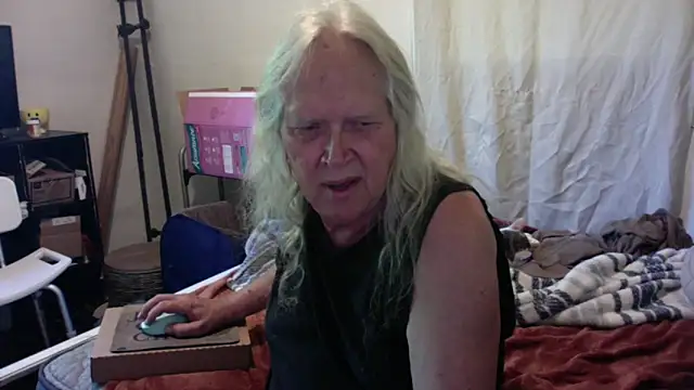 OldLadySara online show from 13, 6, 2026