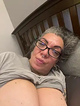 dieseldame1313 online show from 12, 2, 2025