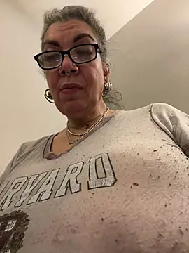 dieseldame1313 online show from 13, 2, 2025