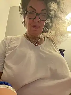 dieseldame1313 online show from 4, 3, 2025