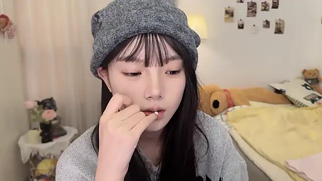 Momo-xx online show from 12, 1, 2026