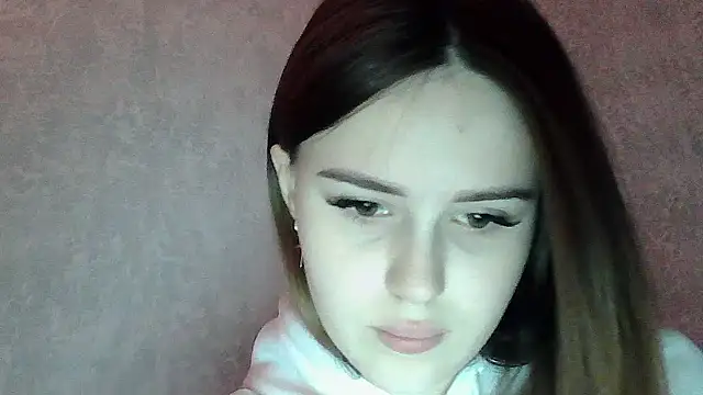 SweetLoraa online show from 19, 1, 2026