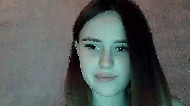 SweetLoraa online show from 12, 2, 2026